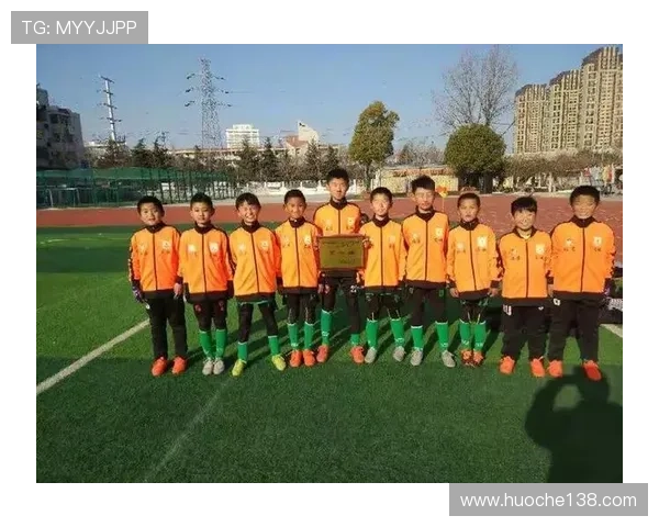 上海足球队灵活性创新高引发全国关注助力球队崛起