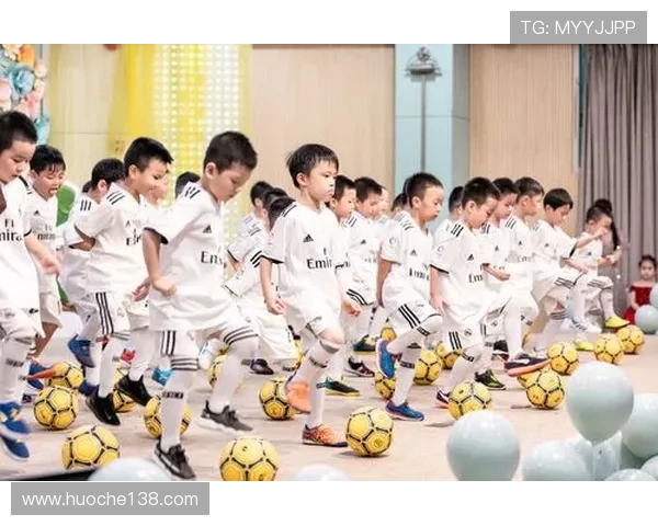 儿时心中的足球明星是谁让我们追忆童年梦想与激情