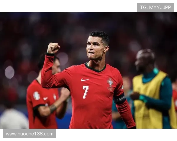 全球足球巨星风采展现与魅力解析之旅