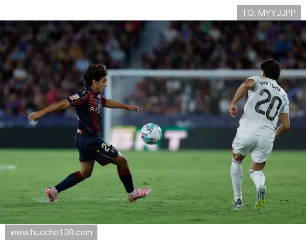 全球足球明星最新排名及其精彩瞬间回顾